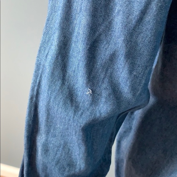 Soft Surroundings Chambray Button Down Shirt Med - Picture 5 of 6